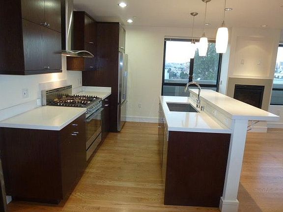 3rd image of 700 Valencia St APT 8