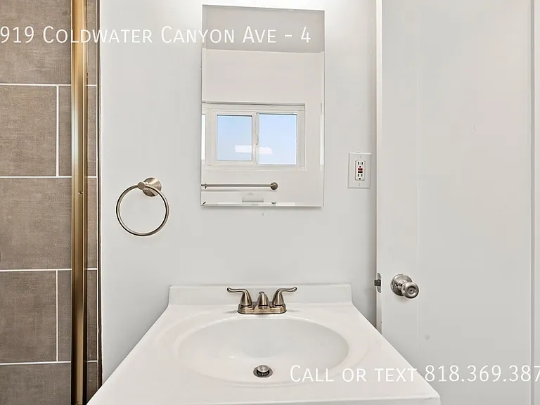 4919 Coldwater Canyon Ave #4 — Photo 11