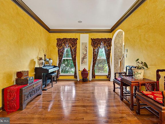 4th image of 5076 Springhouse Cir