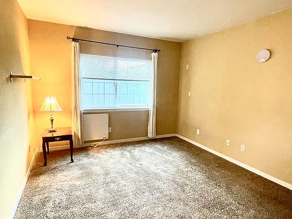 4th image of 134 Cypress St #B