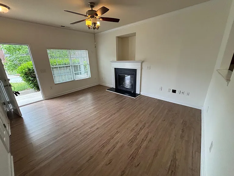 4805 Hoppers Dr — Photo 6