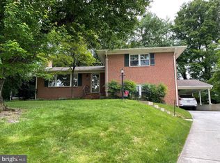 7205 Bayside Ct, Mc Lean, VA 22101