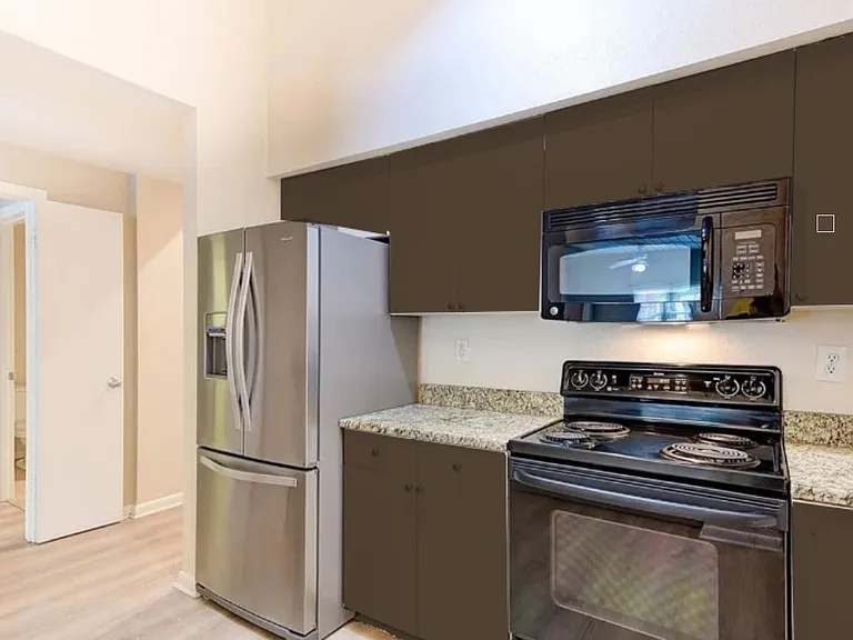 2331 W Horatio St #816 — Photo 2