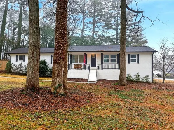 10 Valley Forest Ln SE, Smyrna, GA 30082