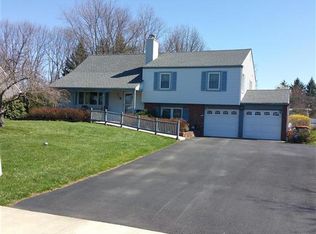 8 Tower Hill Rd, Chalfont, PA 18914