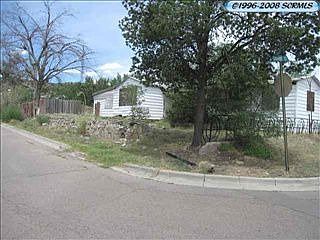 3rd image of 810 Grant St