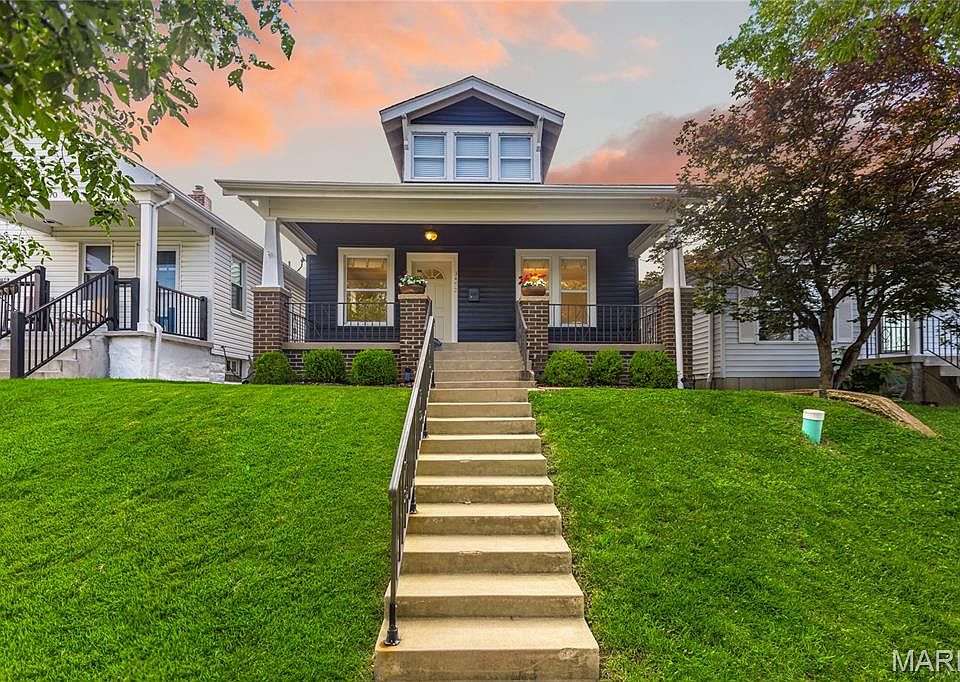 1st image of 3472 Macklind Ave