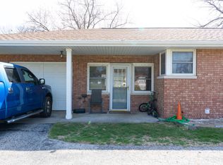 7426 W Lancaster Rd, Peoria, IL 61607