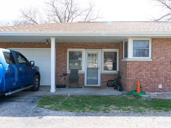 7426 W Lancaster Rd, Peoria, IL 61607