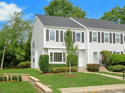 79 Hampshire Dr, Mendham, NJ, 07945