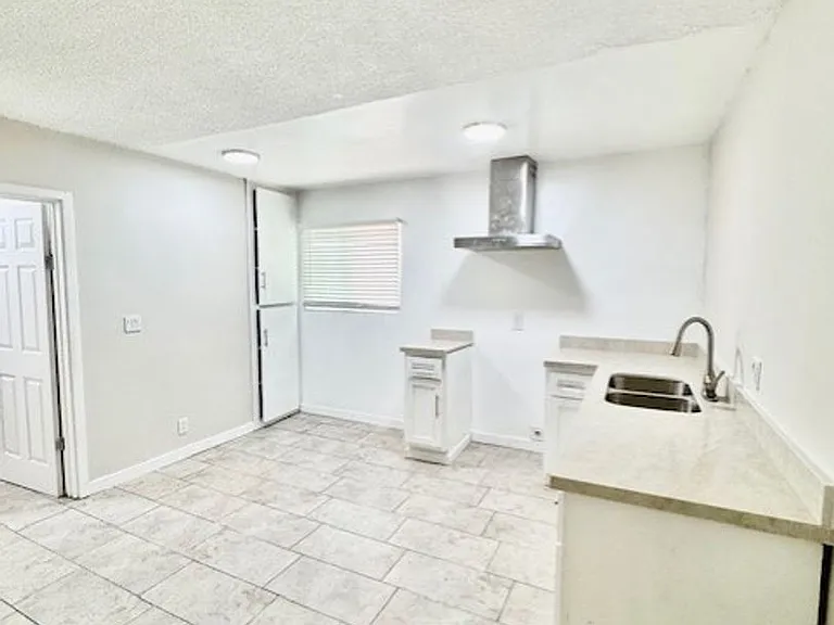 7524 Sepulveda Blvd #107 — Photo 10