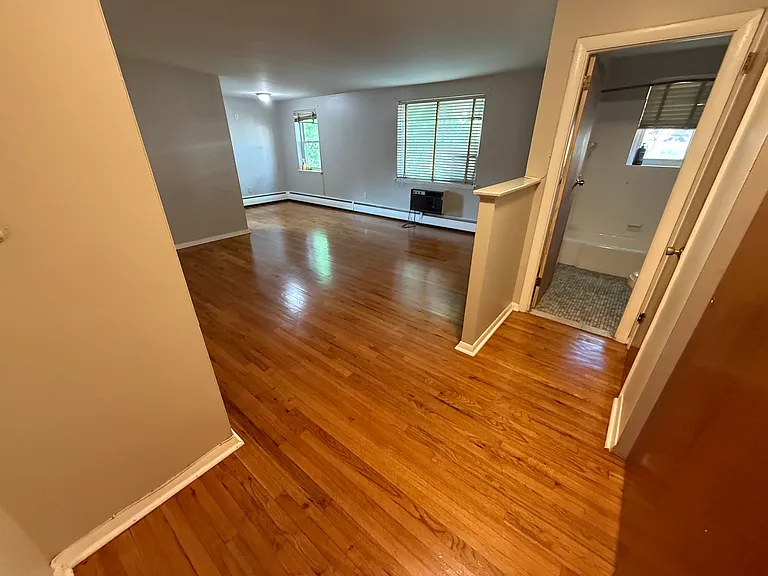 18 Vernon St #A5 — Photo 5