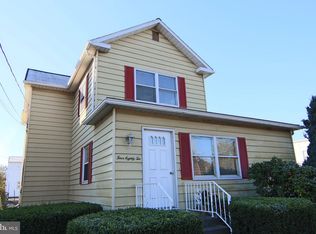 482 E Main St, Middletown, PA 17057