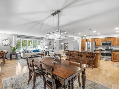 4221 Bassett Creek Dr, Golden Valley, MN, 55422