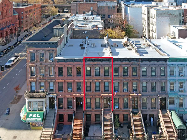 1694 Lexington Avenue image 2 of 6