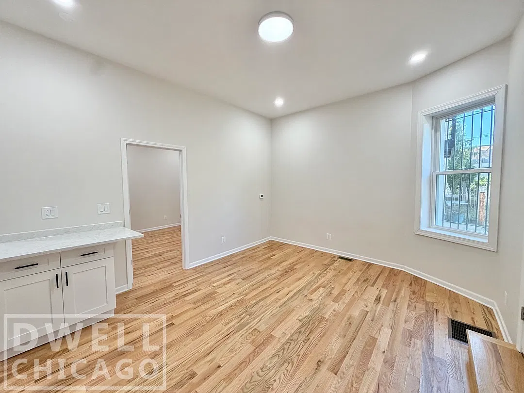 1 bed, 800 sqft, $1,595 — Photo 2