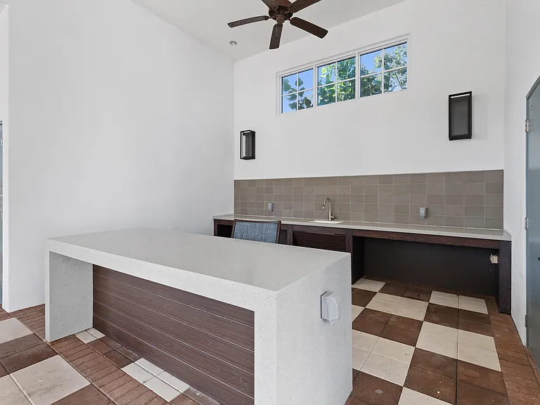 14823 Wildwood Cir — Photo 90