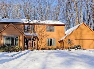 7 Beechridge Rd, Clifton Park, NY 12065