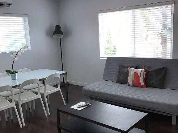 4th image of 515 NE 82nd St #14