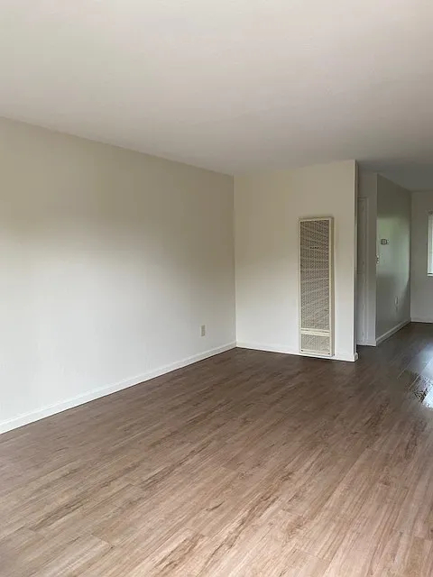 2 bed, $2,275 — Photo 4