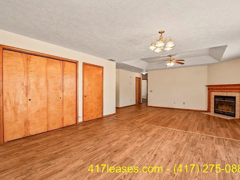3318 S Valley View Dr — Photo 18
