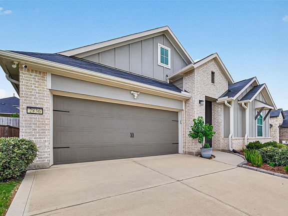 3rd image of 2836 Terrace Grove Dr