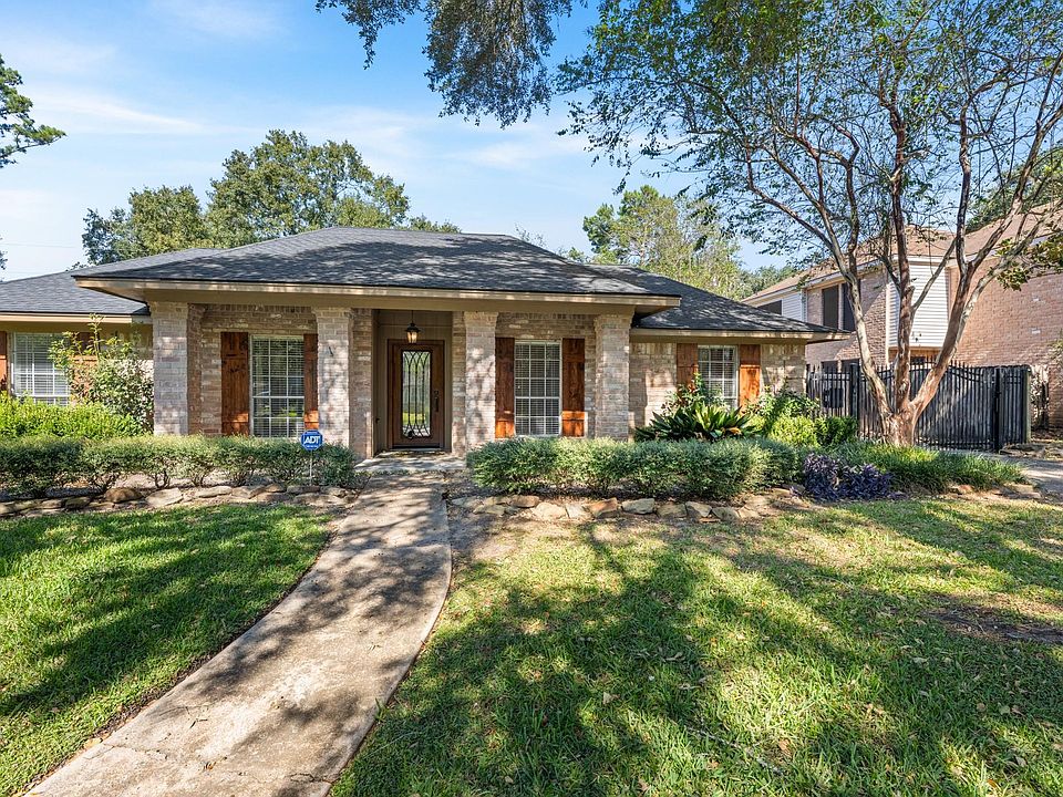 1st image of 514 Pine Walk Trl