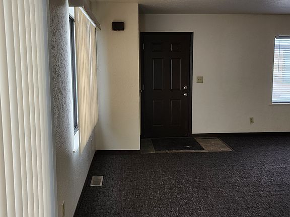 4th image of 465 Simpson Ave #1-4