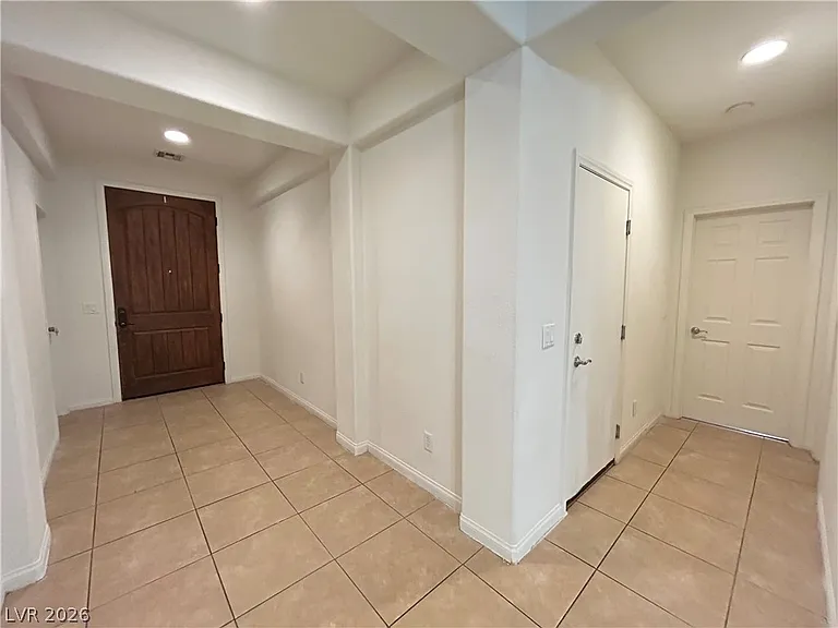 1030 Via Nandina Pl — Photo 2