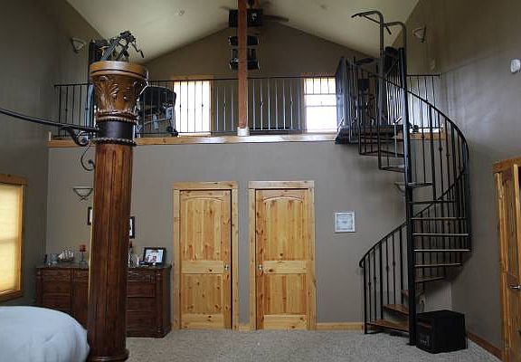 Master Bedroom/closets
