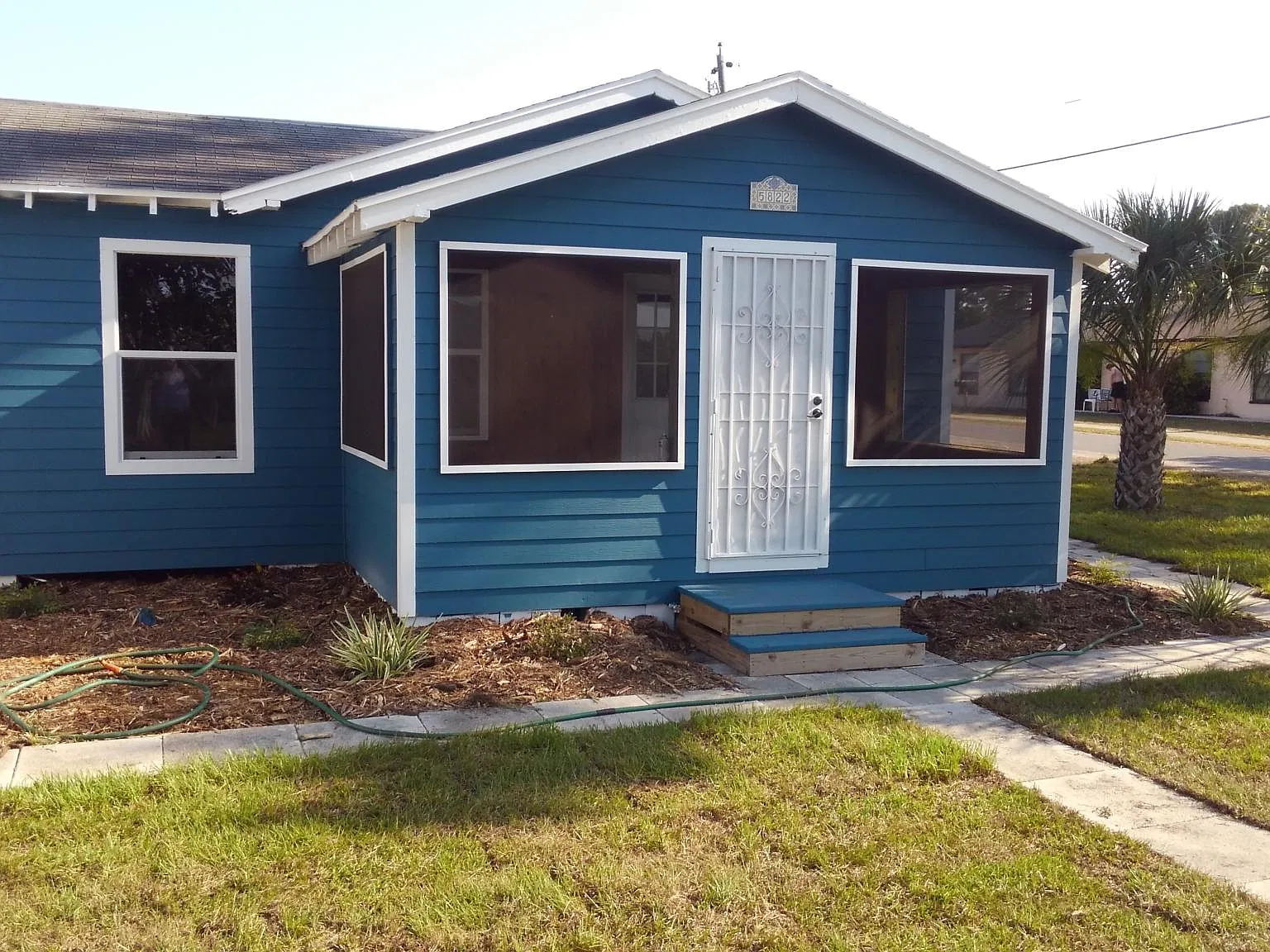 5822 Elm St — Photo 2