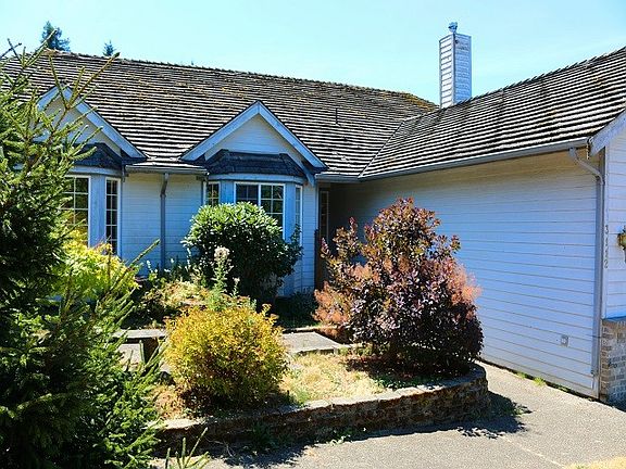 2nd image of 3112 15th Ave SE