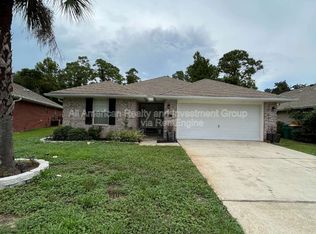 917 Lajolla Ln, Mary Esther, FL 32569