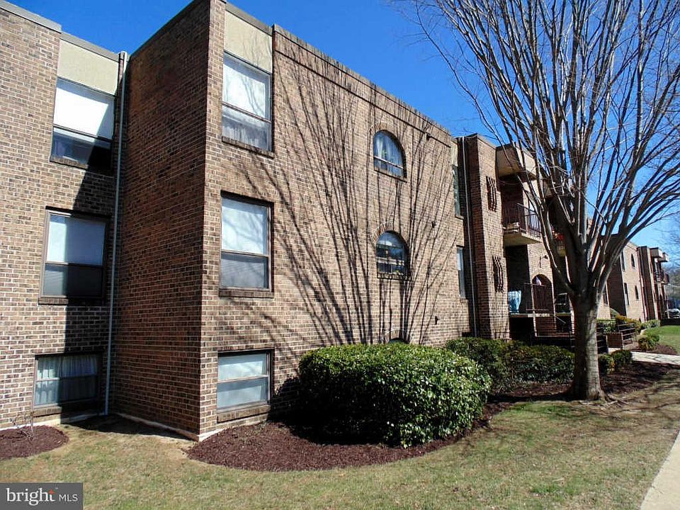 1st image of 7 Silverwood Cir APT 11