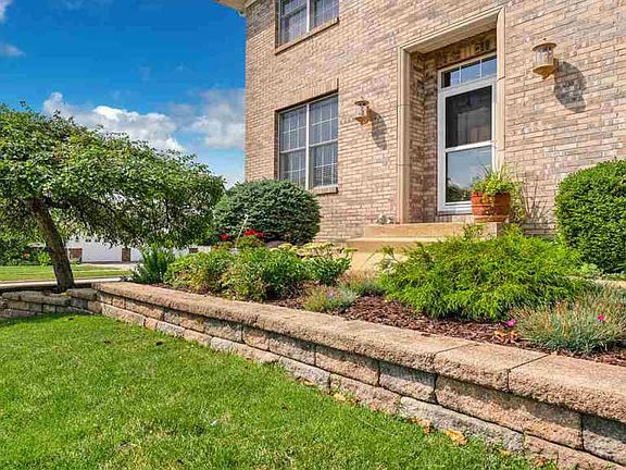 3rd image of 12393 Callanish Ln