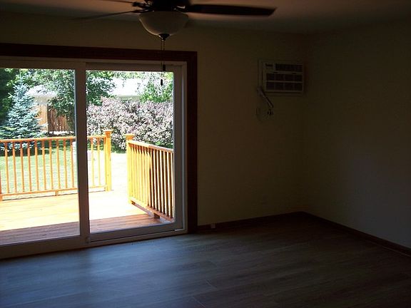 3rd image of 1113 Lillian Ln #1113