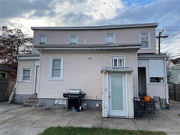 4th image of 215-217 Woonasquatucket Ave