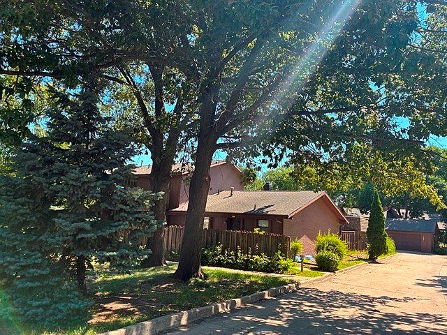 1st image of 4621 Lockner Dr #6