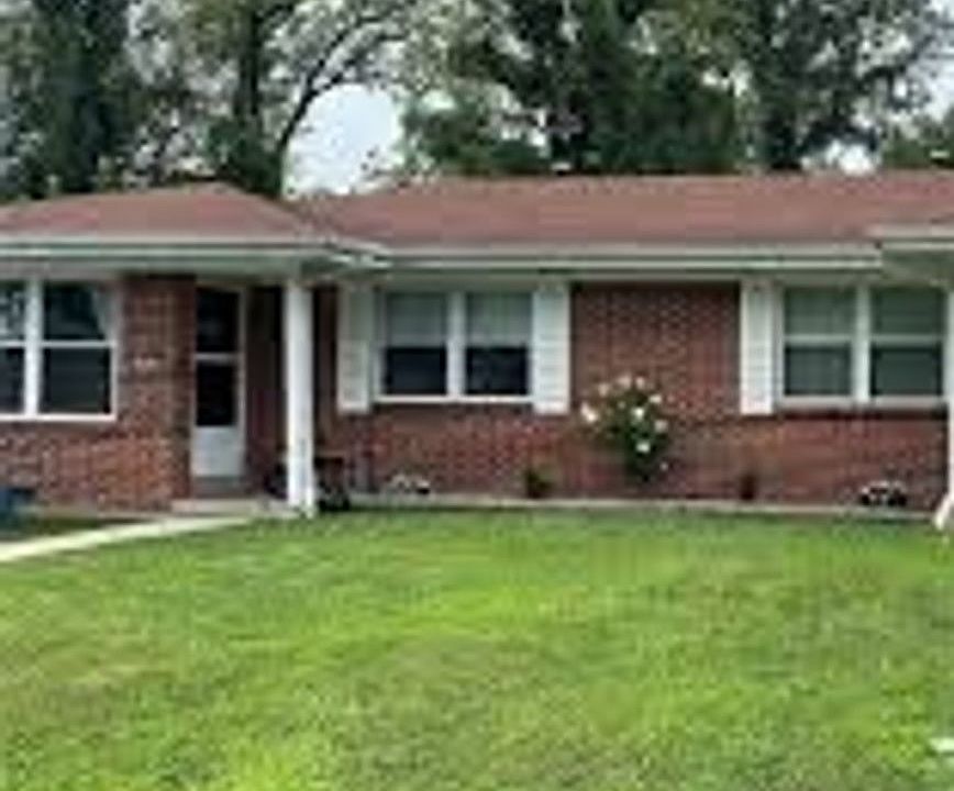 1st image of 833-835 Cole Blvd