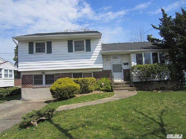 1st image of 277 Southwood Cir