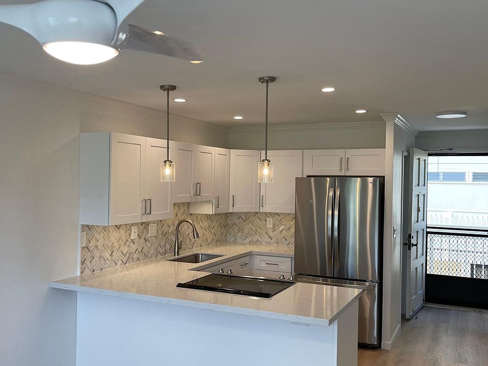 1st image of 350 Aoloa St APT A202