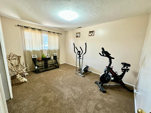 105 S 300 E, Enterprise, UT 84725