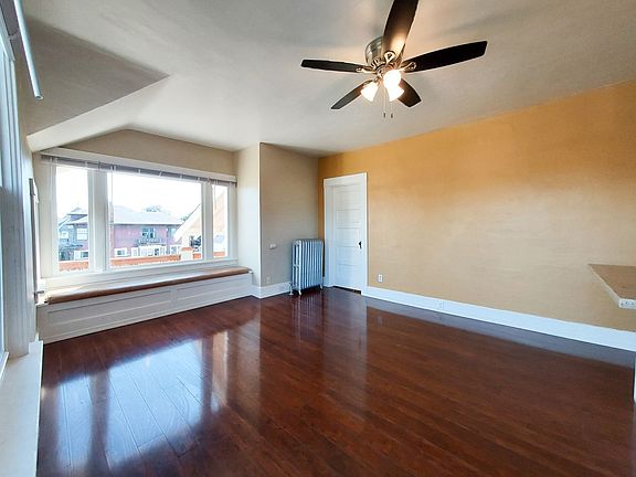 3rd image of 1122 N K St #2B