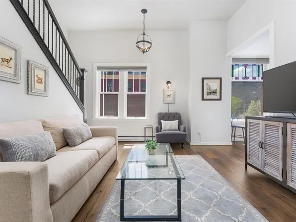 1001 Main Avenue #301, Durango, CO 81301