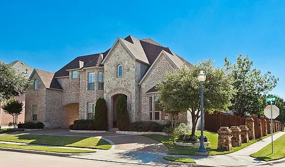 3rd image of 4401 Liam Dr