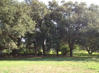 626 Crest Ln, New Braunfels, TX 78130