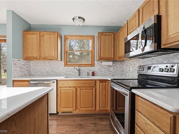 5th image of 14565 Price St NE