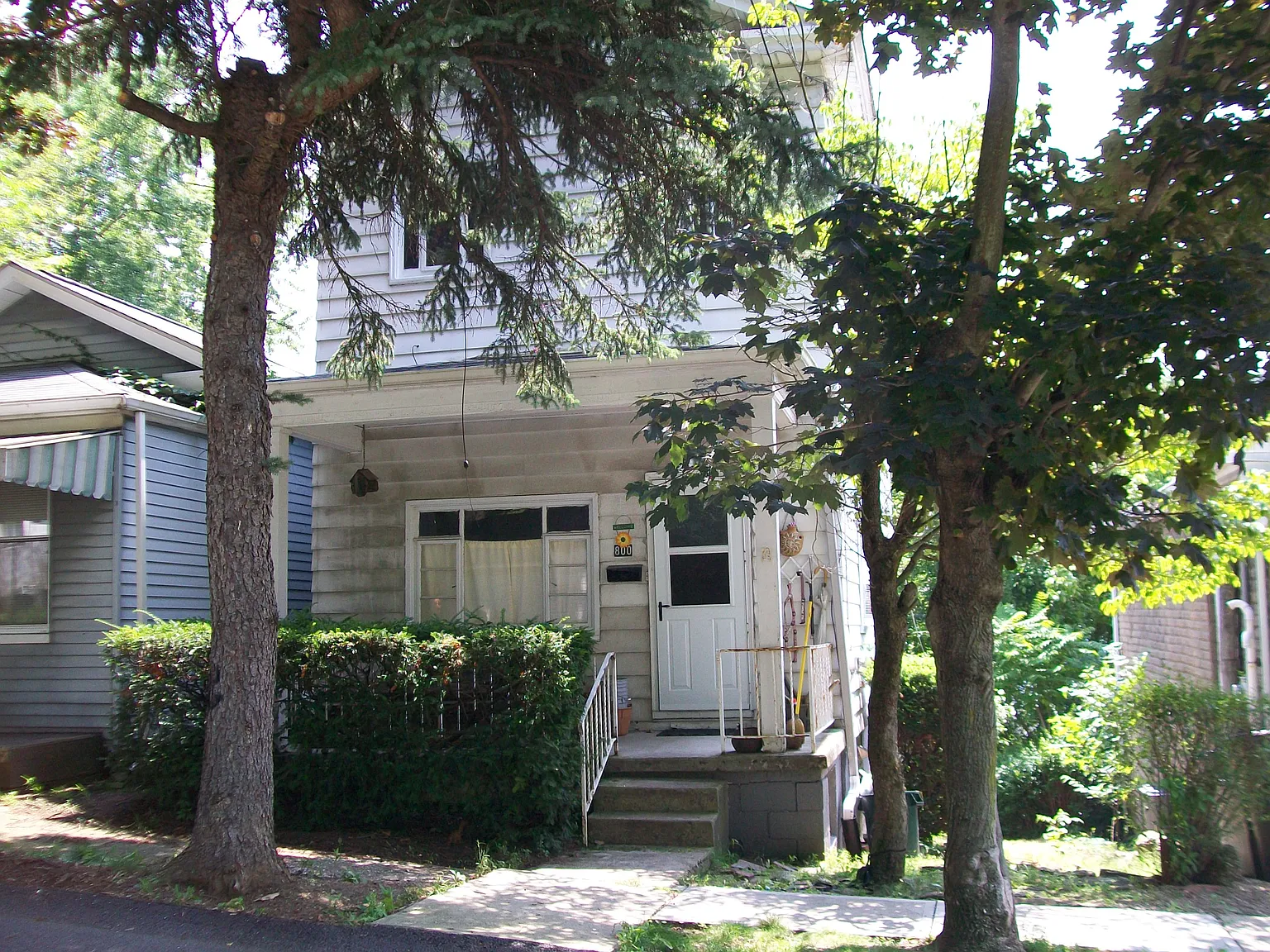 800 Valley St photo 1