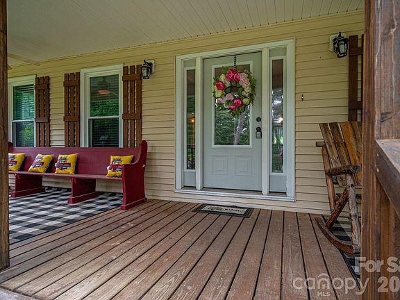 3rd image of 2402 Elmwood Cir