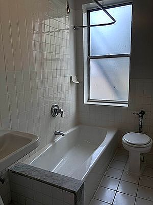 2nd image of 230 E 167th St APT 5D